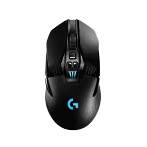 une souris d'ordinateur noire avec des lumières bleues
